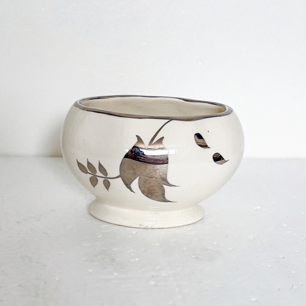 Vintage Sandland Hanley Staffordshire sugar bowl Made In England Silver Leaf - Picture 2 of 5